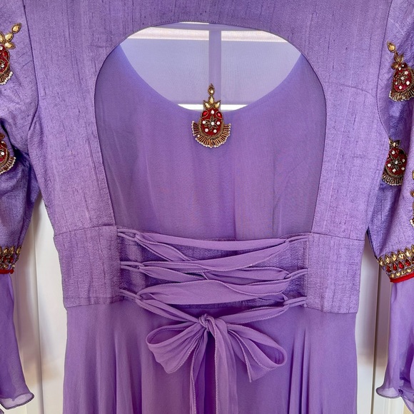 Pure georgette & rawsilk Indian designer LONG GOWN with Kundan work & long ghera - Picture 4 of 12